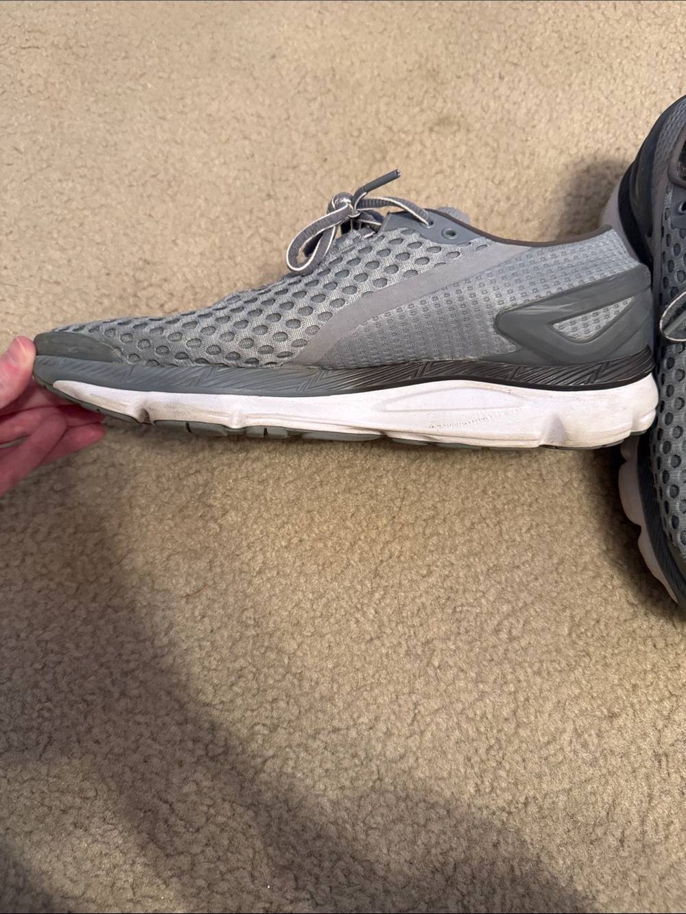 Men's Under Armour Grey Mesh Speedform Gemini 2 Athletic Sneakers - Picture 2 of 7